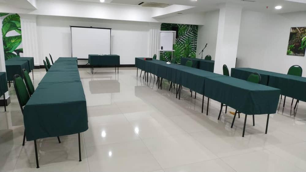 H Boutique Hotel Xplorer Loke Yew Kuala Lumpur Buitenkant foto